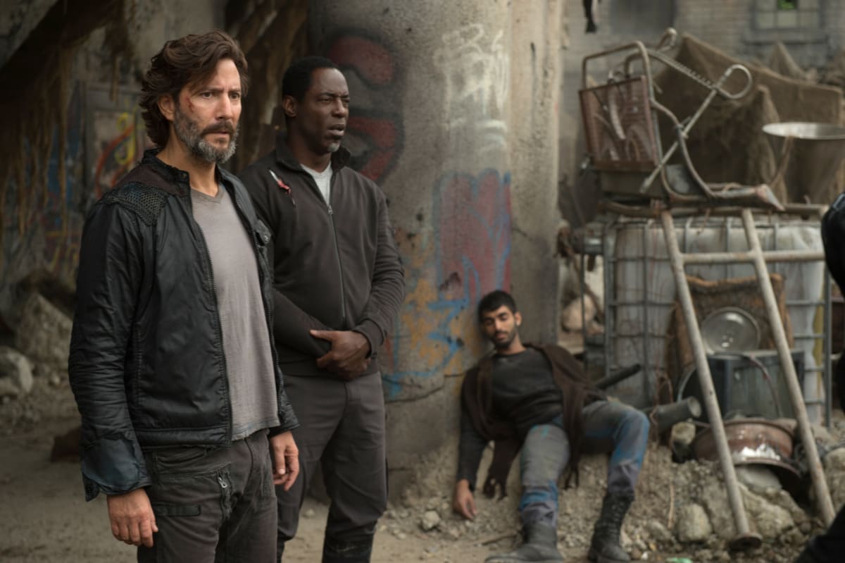 Kane Protecting Jaha - The 100 Season 4 Episode 1