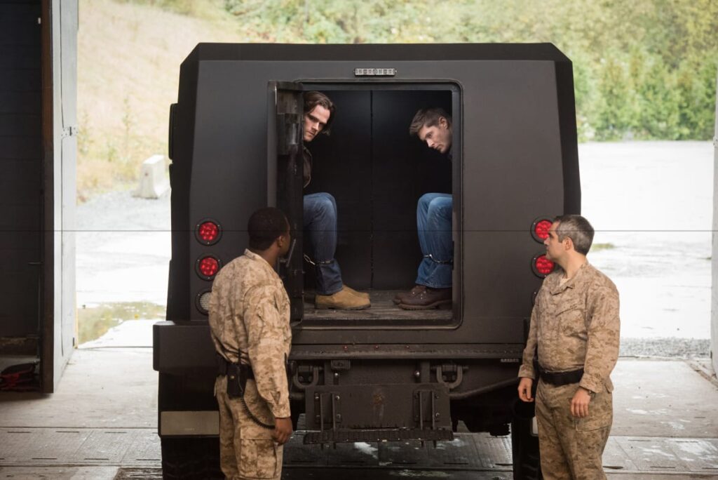 Letâs go to prison! - Supernatural Season 12 Episode 9