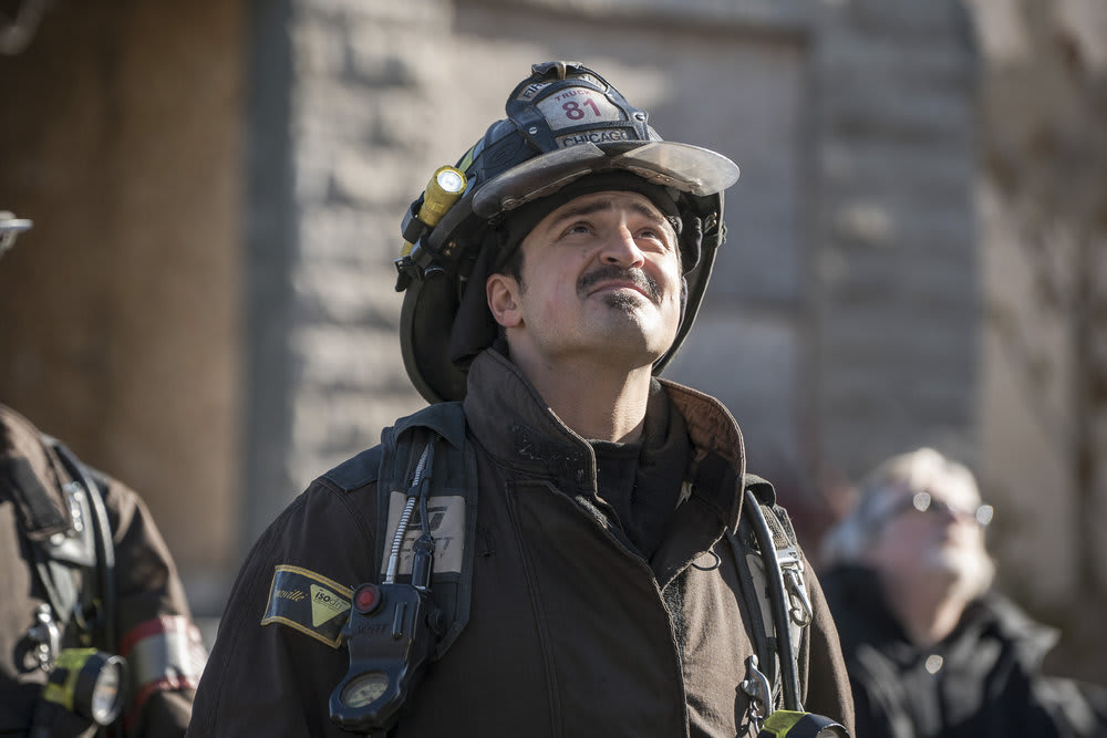 Otis Looks On - Chicago Fire Season 5 Episode 11