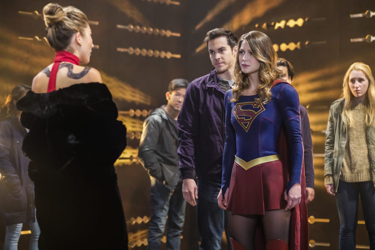 Supergirl Stands Up to Roulette - Supergirl Season 2 Episode 9