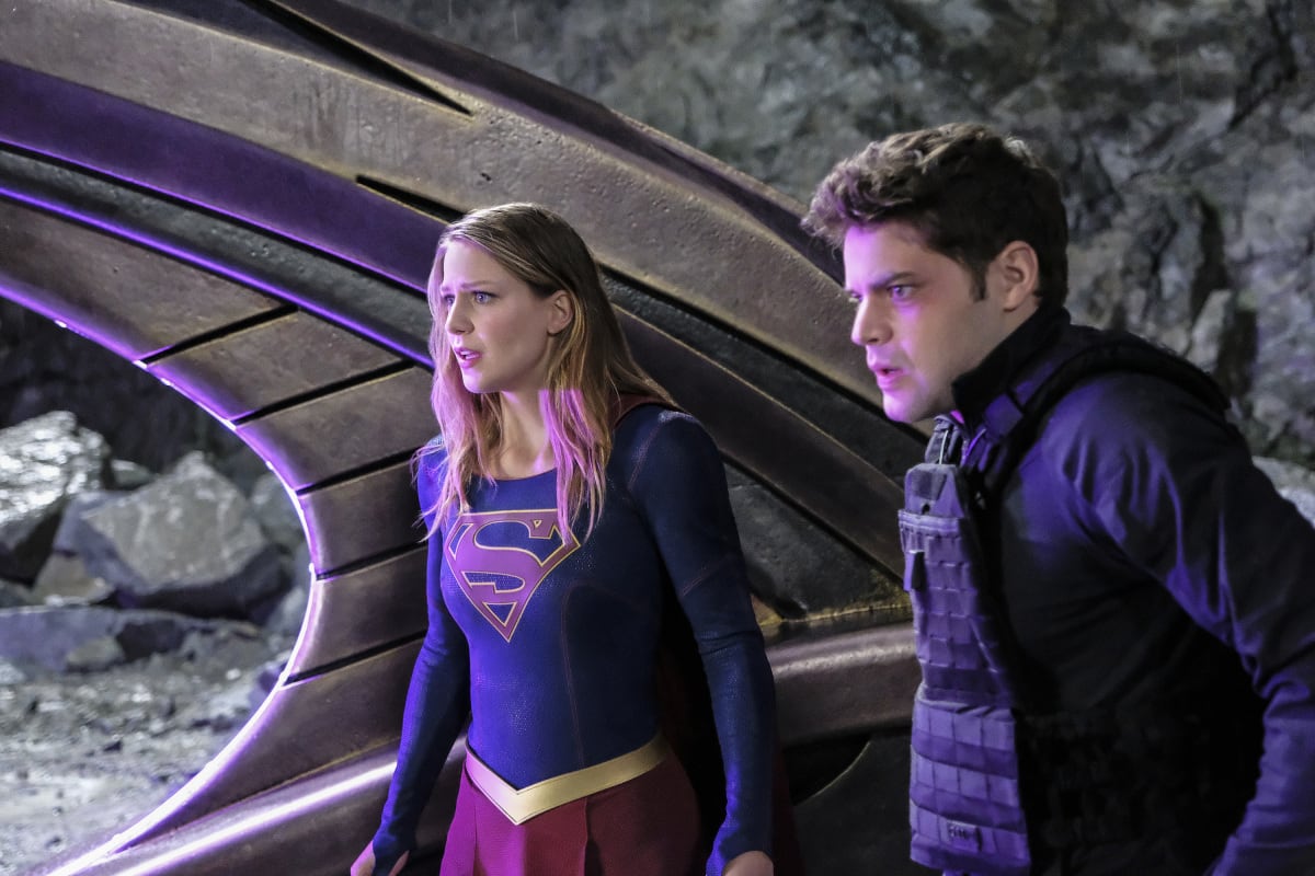Winn in the Field - Supergirl Season 2 Episode 9