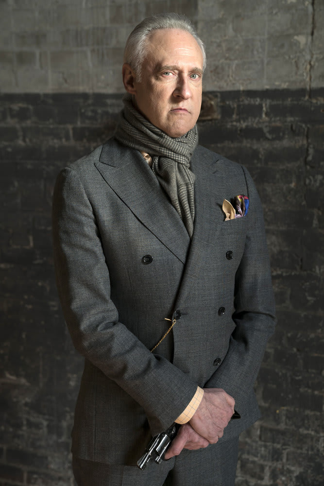 A villain with a gun - The Blacklist Season 4 Episode 14