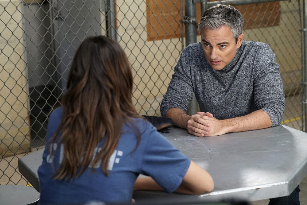 Callie's visitor - Cruel and Unusual - The Fosters Season 4 Episode 13