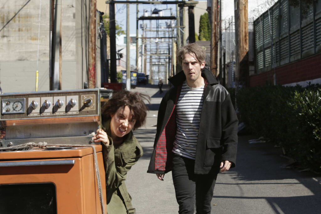 David and Lenny Look to Score - Legion Season 1 Episode 2