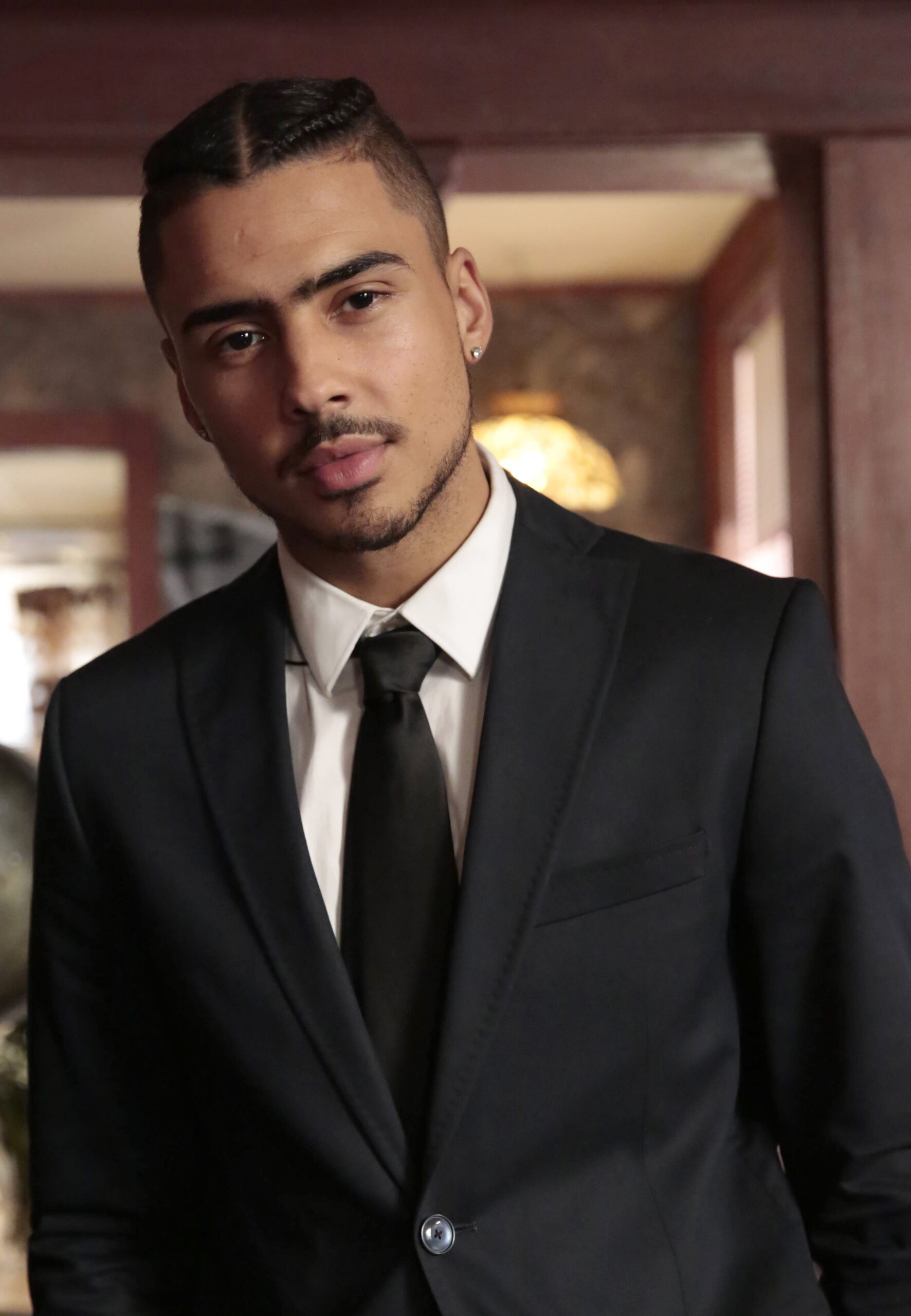Derek - Star Season 1 Episode 7