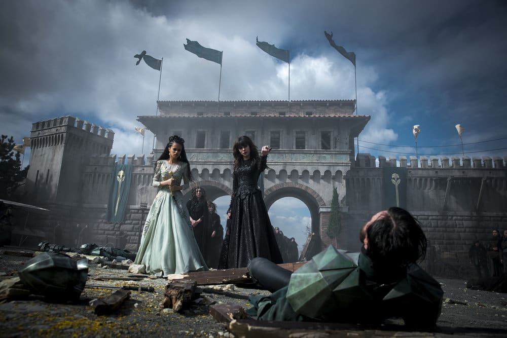 Grand Entrance - Emerald City Season 1 Episode 10