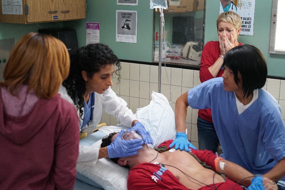 Hang in there - The Fosters Season 4 Episode 11