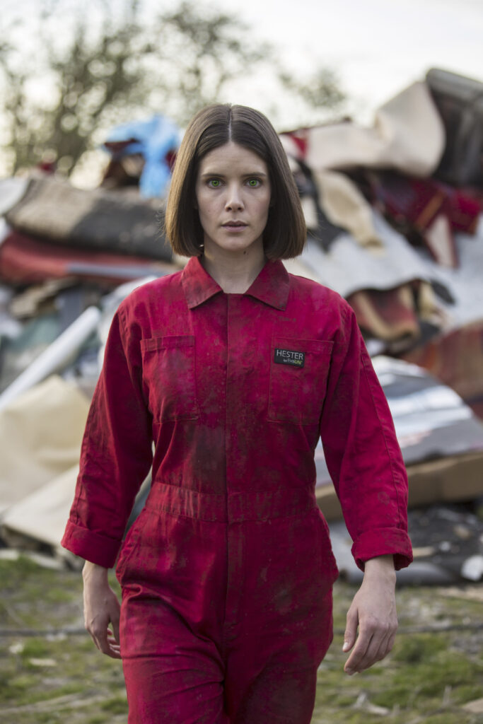 Hester Runs Away - Humans Season 2 Episode 1