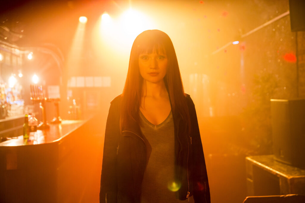 Niska Has a Plan - Humans Season 2 Episode 1