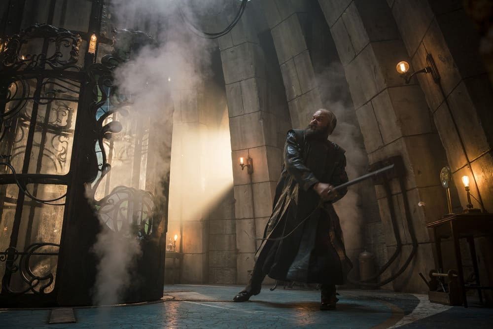 The Ax is Back - Emerald City Season 1 Episode 10