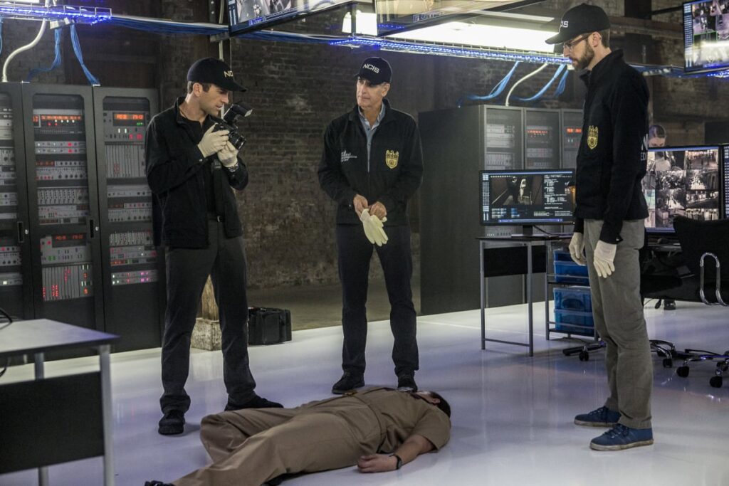 The Newest Agent - NCIS: New Orleans Season 3 Episode 13