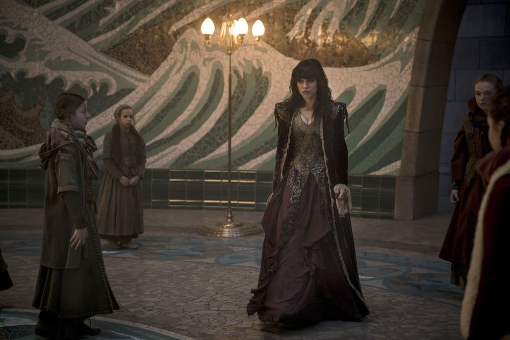 Witches in Trouble - Emerald City Season 1 Episode 7