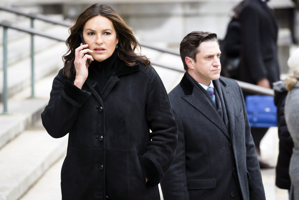 Law & Order: SVU - Olivia Gets a Worrying Phone Call