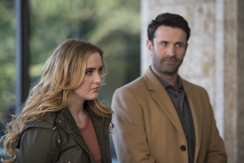 Mick recruits Claire? - Supernatural Season 12 Episode 16