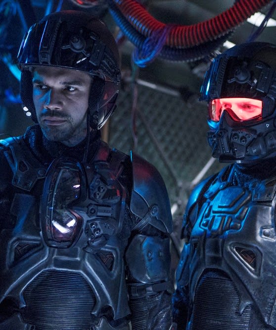 Peering to the Side - The Expanse Season 2 Episode 9