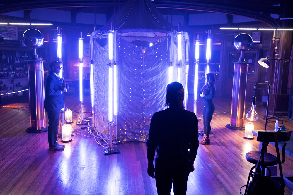 Spell booth - The Magicians Season 2 Episode 10
