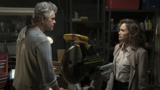 Woz and Harlee Face Off - Shades of Blue Season 2 Episode 1