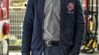 Casey Finds An Old Friend - Chicago Fire