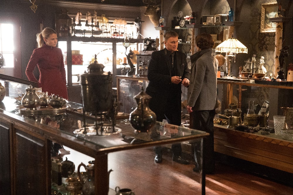 Emma Observes - Once Upon a Time Season 6 Episode 19