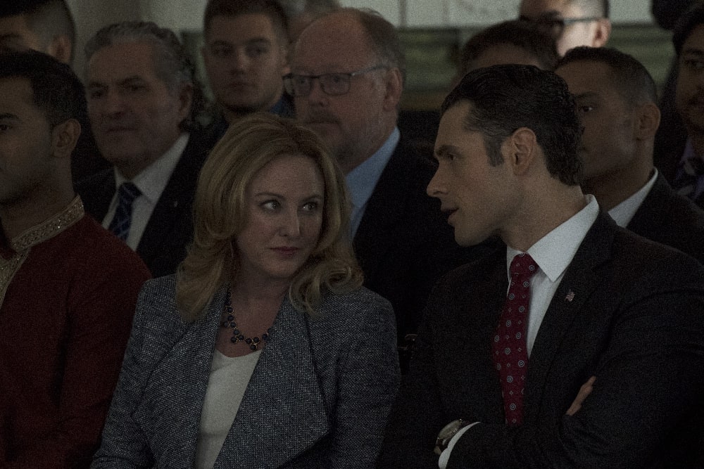 Giving Advice - Designated Survivor Season 1 Episode 19
