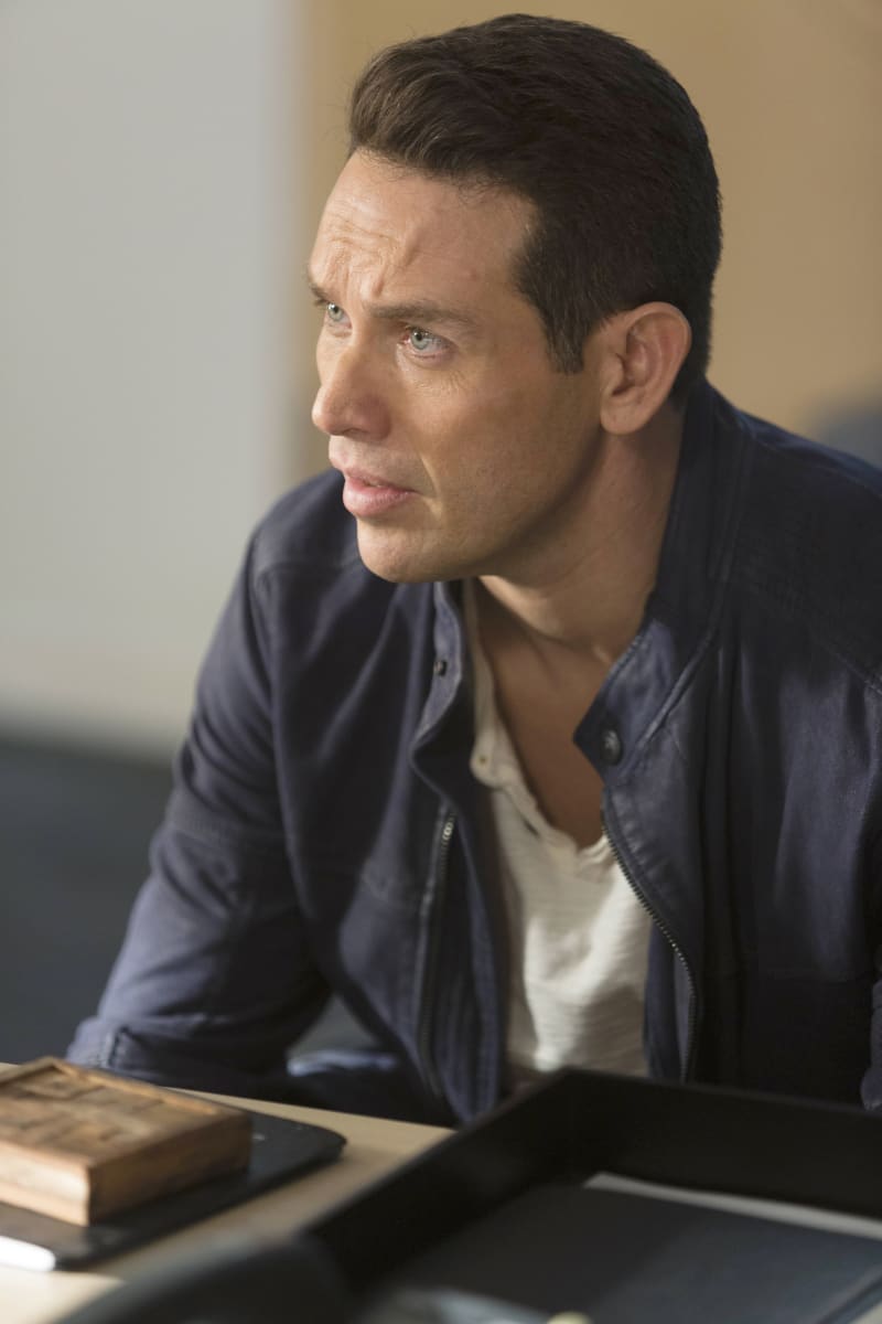 I Love Chloe - Lucifer Season 2 Episode 15