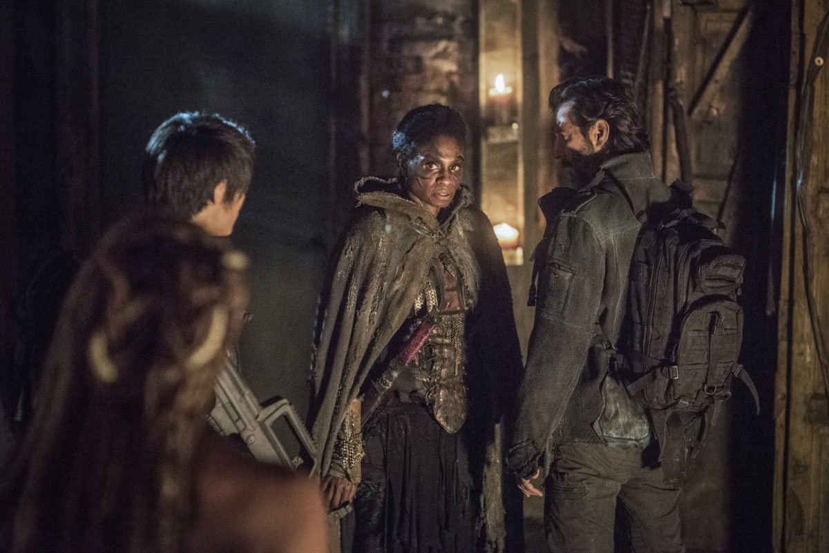 Kane and Indra — The 100 Season 4 Episode 8