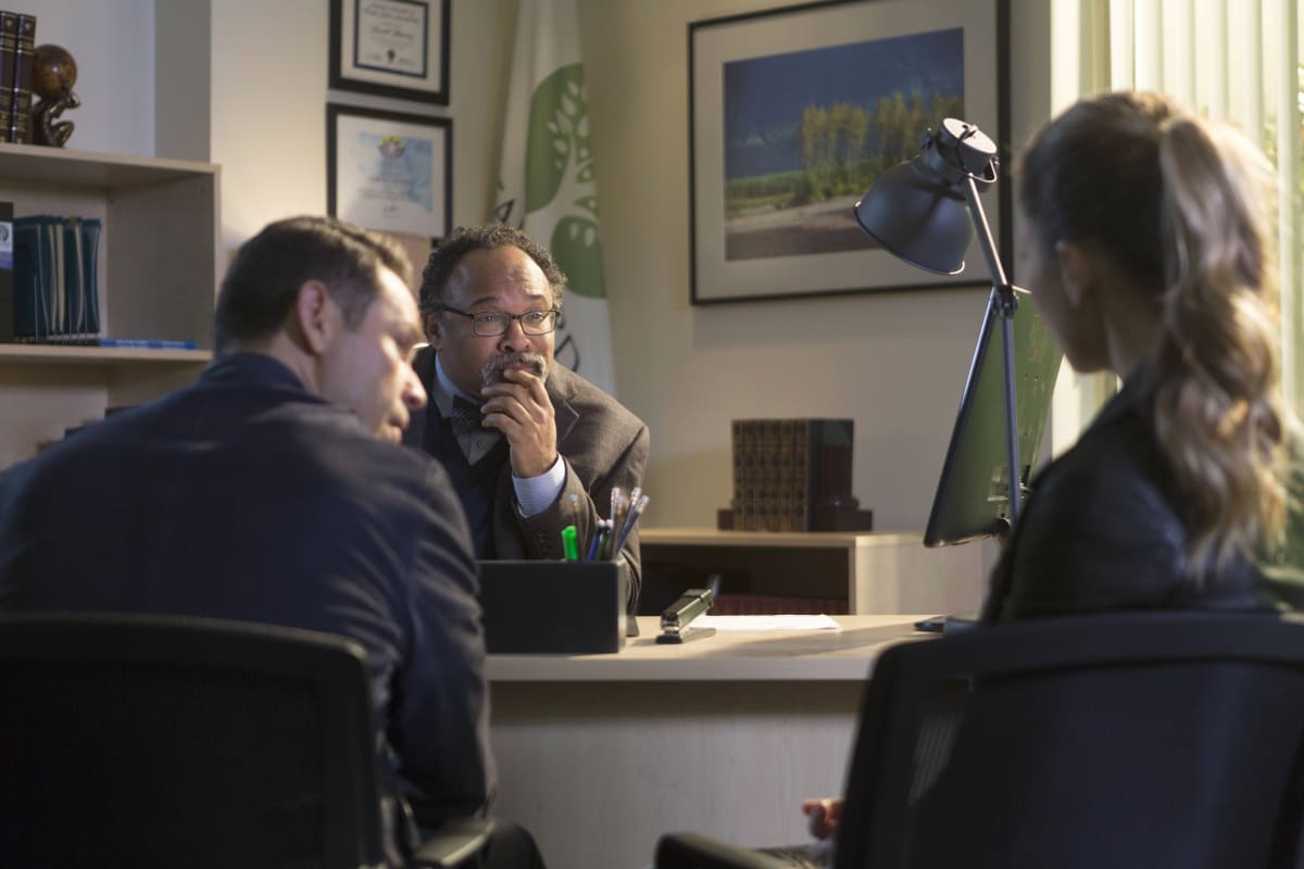 Marriage Counseling? - Lucifer Season 2 Episode 15