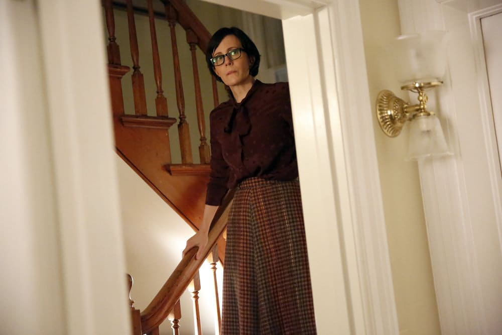 Peeking down the stairs - The Blacklist Season 4 Episode 17