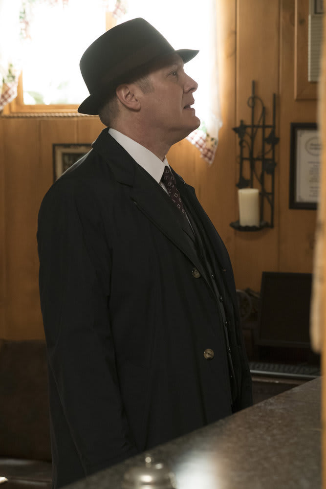 Red checks in - The Blacklist Season 4 Episode 18