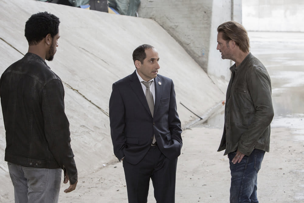 Snyder Meets with Broussard and Will - Colony Season 2 Episode 13