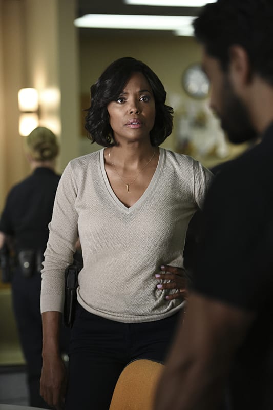 Tara on the Ready - Criminal Minds Season 12 Episode 1
