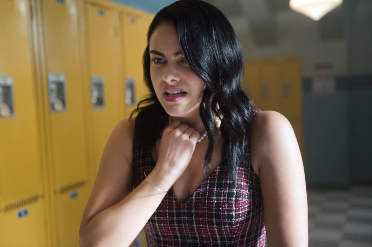 The Plight Of Pearls - Riverdale Season 1 Episode 9