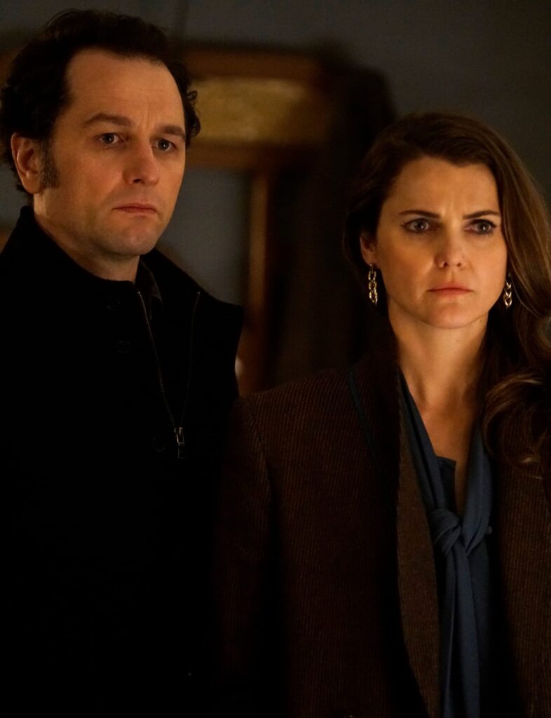 The Shocking Announcement Vert - The Americans Season 5 Episode 6