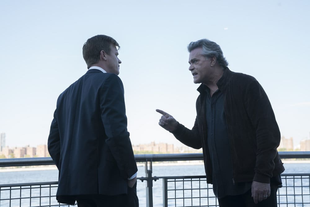 Woz Confronts Stahl - Shades of Blue Season 2 Episode 6