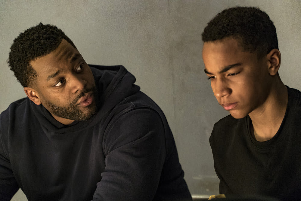 Atwater Questions a Suspect - Chicago PD Season 4 Episode 21