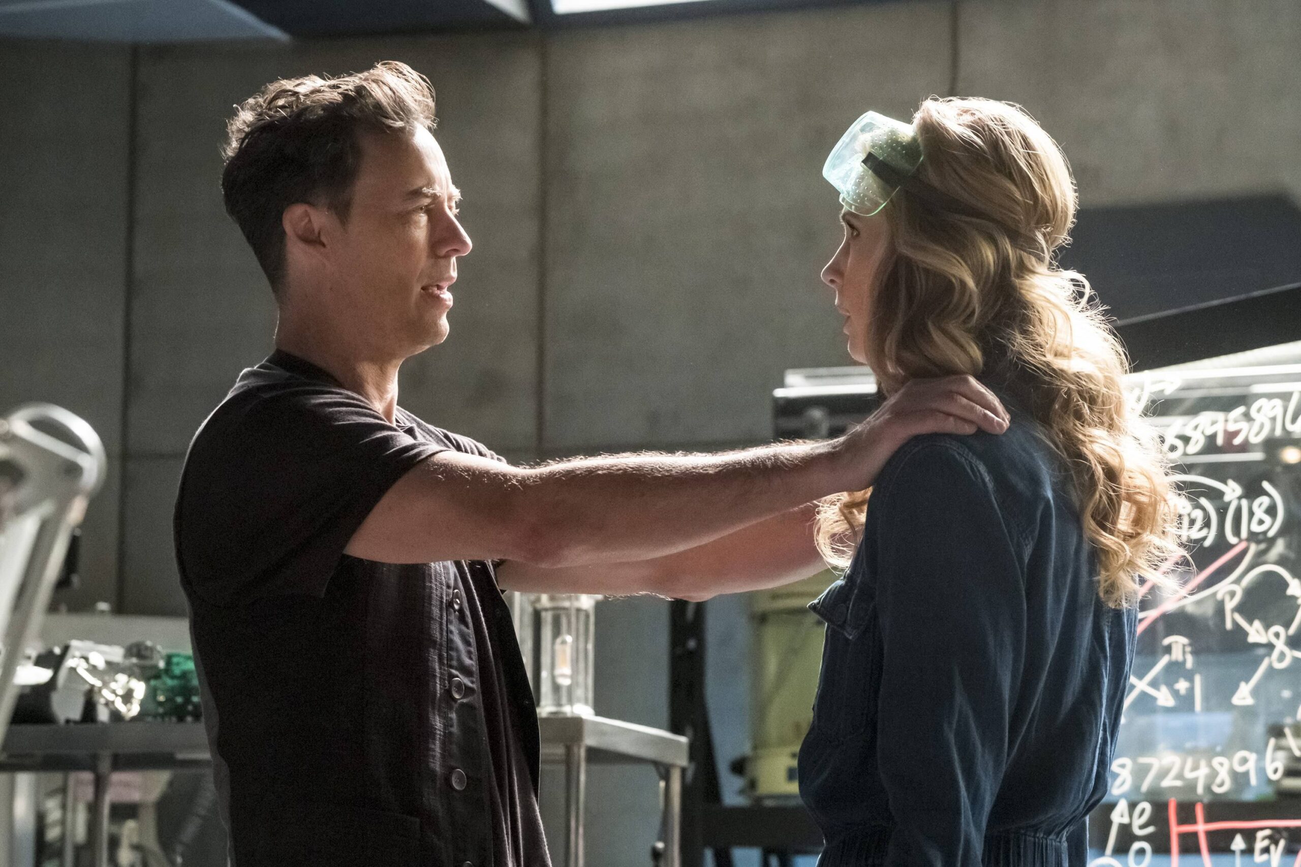 Cheerleader Wells - The Flash Season 3 Episode 21