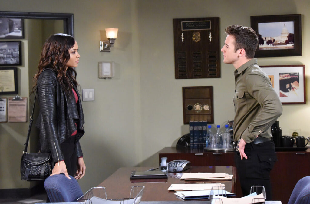 Lani and JJ Talk About the Case - Days of Our Lives