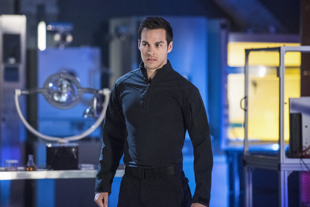 Mon-El - Supergirl Season 2 Episode 20