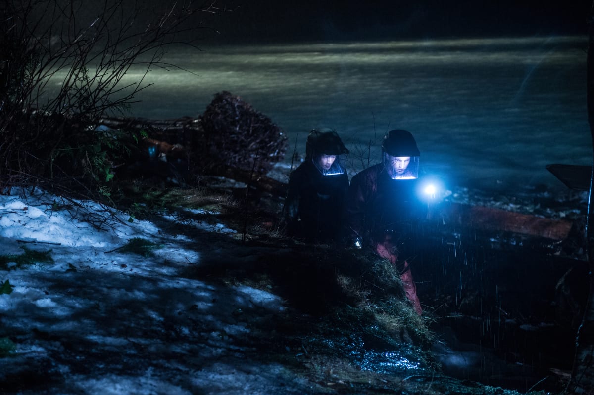 Monty and Murphy — The 100 Season 4 Episode 13