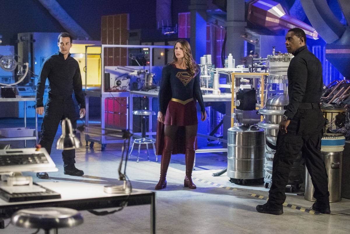 Rhea Attack? - Supergirl Season 2 Episode 20
