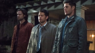 Sam, Dean and Castiel stand guard - Supernatural Season 12 Episode 23