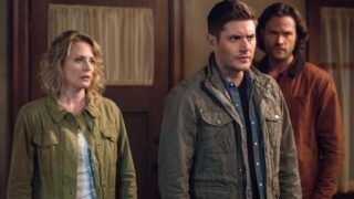 Sam, Dean and Mary arrive - Supernatural Season 12 Episode 23