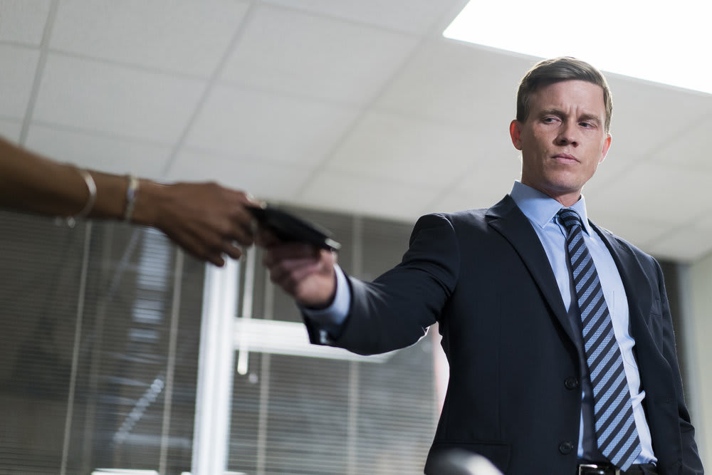 Turning In His Badge - Shades of Blue Season 2 Episode 10