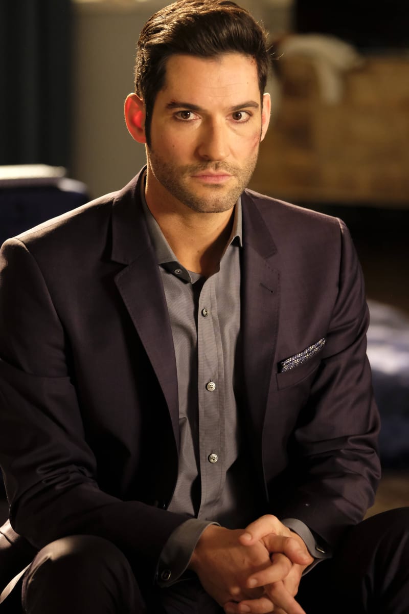 Waiting Room - Lucifer Season 2 Episode 18