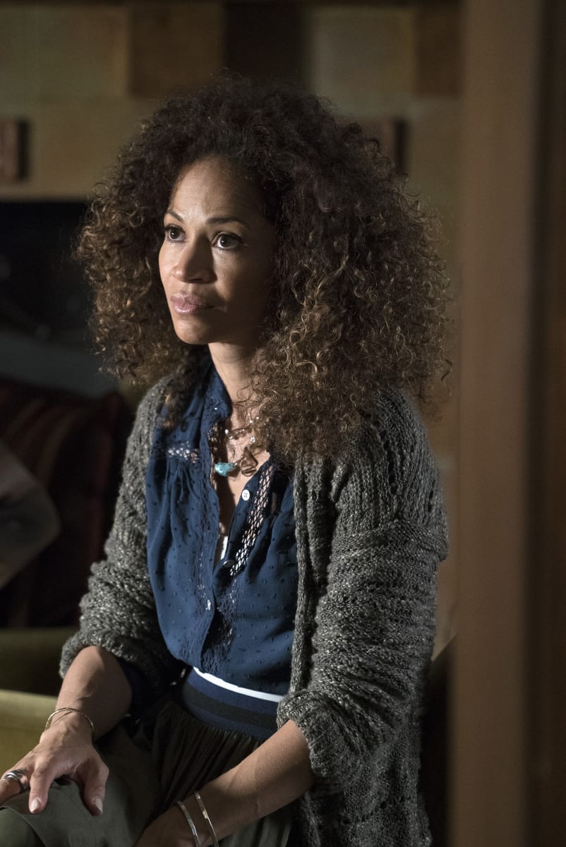 Taking It All In - The Fosters Season 5 Episode 2