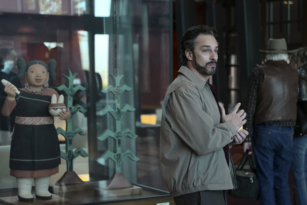 Mesmerized - Midnight, Texas Season 1 Episode 4