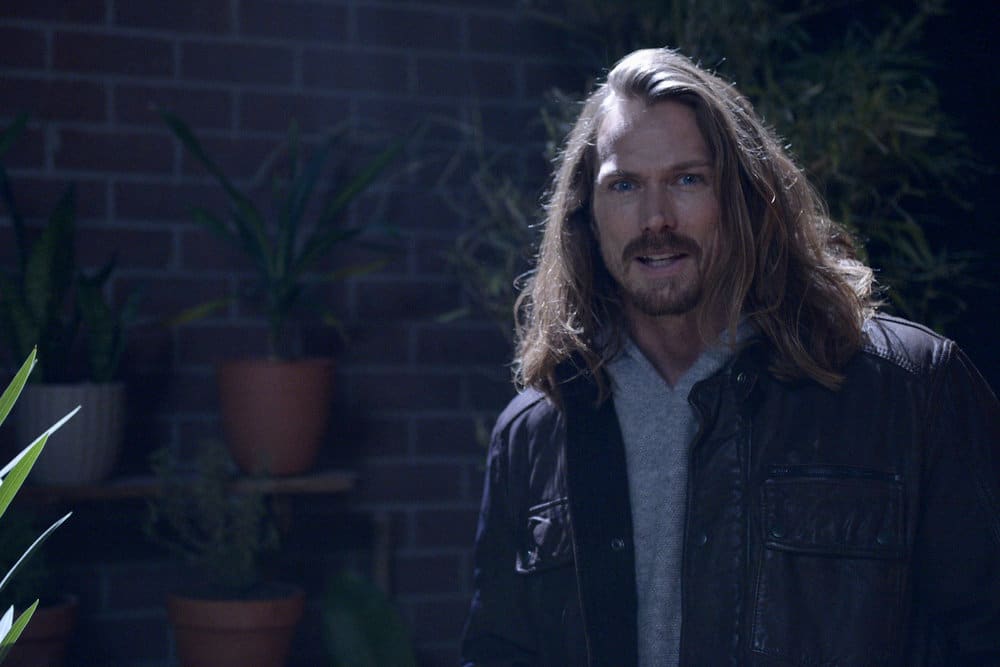 Still in Town - Midnight, Texas Season 1 Episode 4