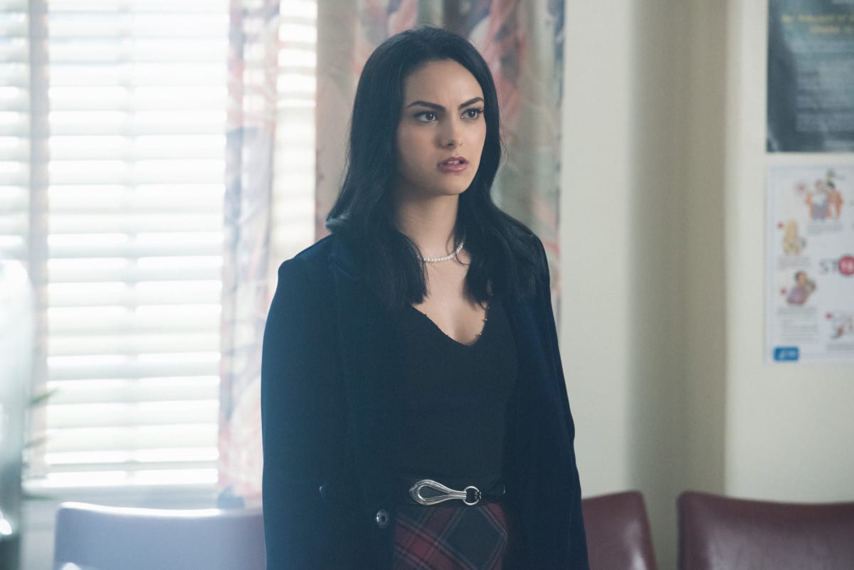 Concerned Girlfriend - Riverdale Season 2 Episode 1