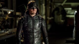 Still Hiding Behind A Mask - Arrow Season 6 Episode 2