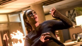 DC TV Photos: Iris Suits Up, Roy Returns to Star City & So Much More!